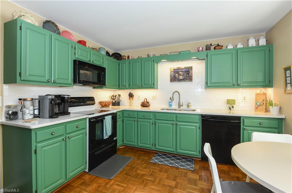 1717 Ternberry Road Property Photo 10