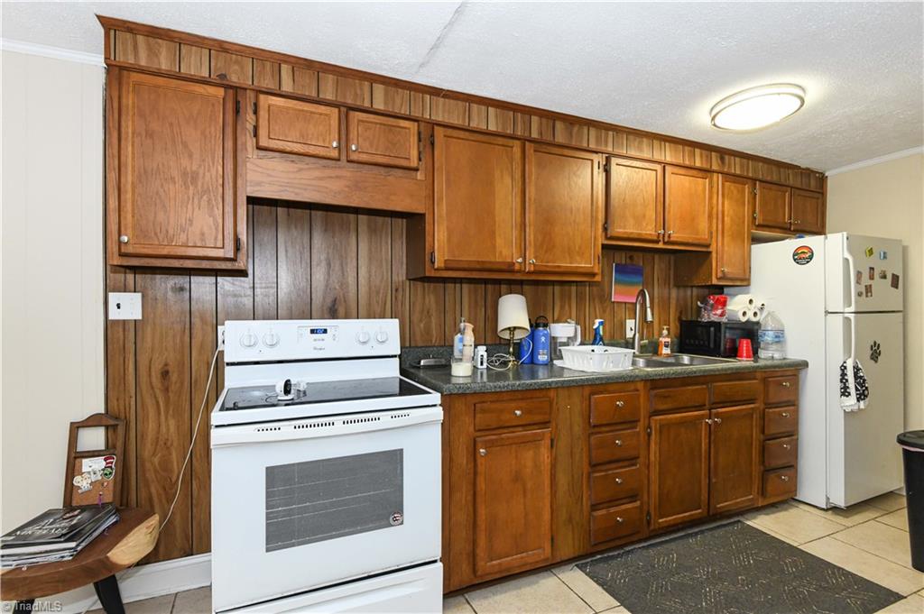 1806 Walker Avenue Property Photo 8