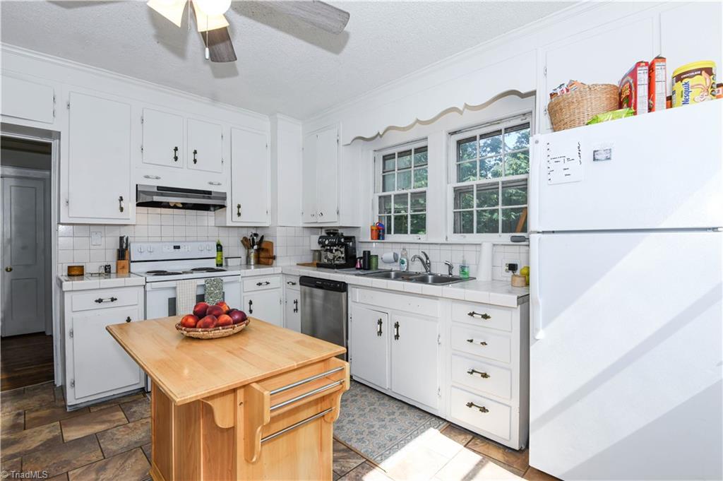 1806 Walker Avenue Property Photo 16