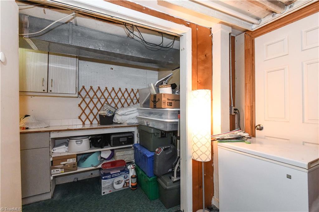 1806 Walker Avenue Property Photo 22
