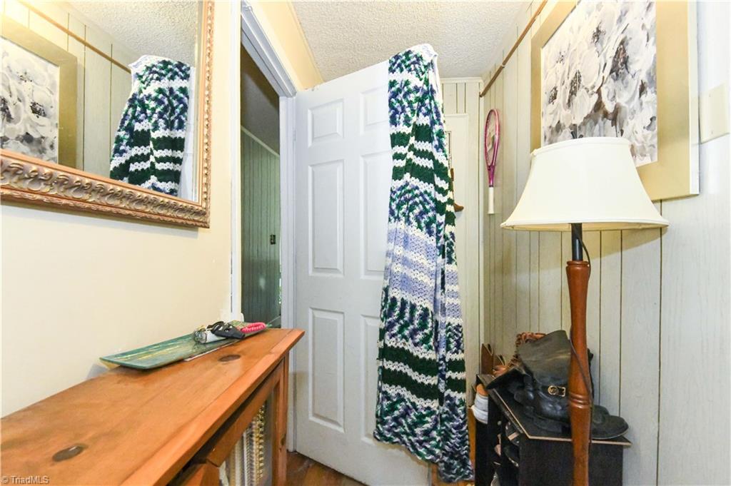 1806 Walker Avenue Property Photo 28