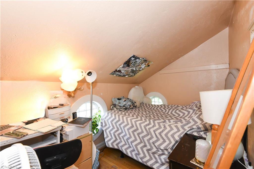 1806 Walker Avenue Property Photo 33