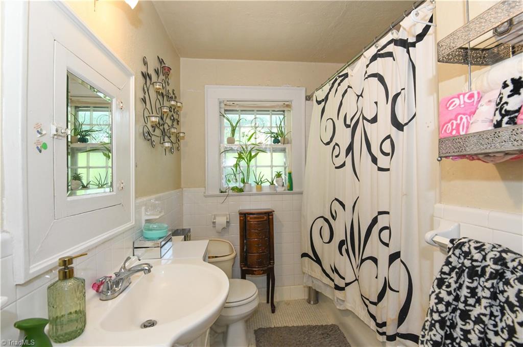 1806 Walker Avenue Property Photo 34