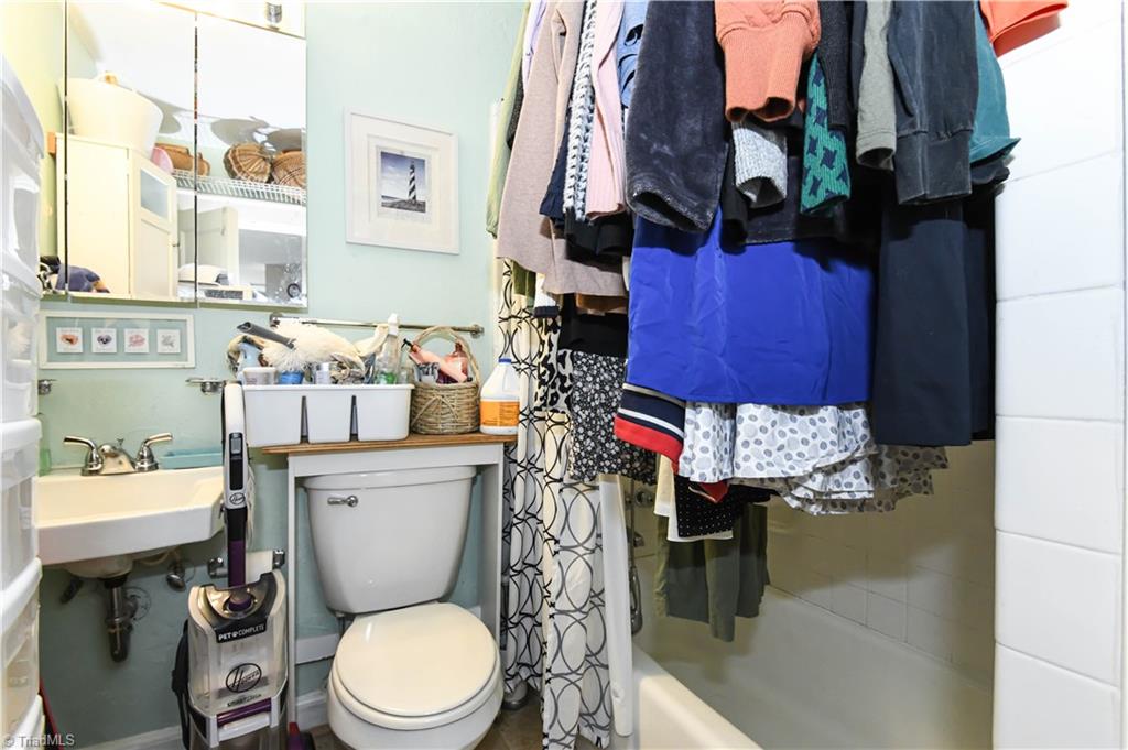 1806 Walker Avenue Property Photo 38