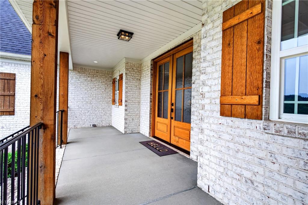 5683 Timber Trace Way Property Photo 3
