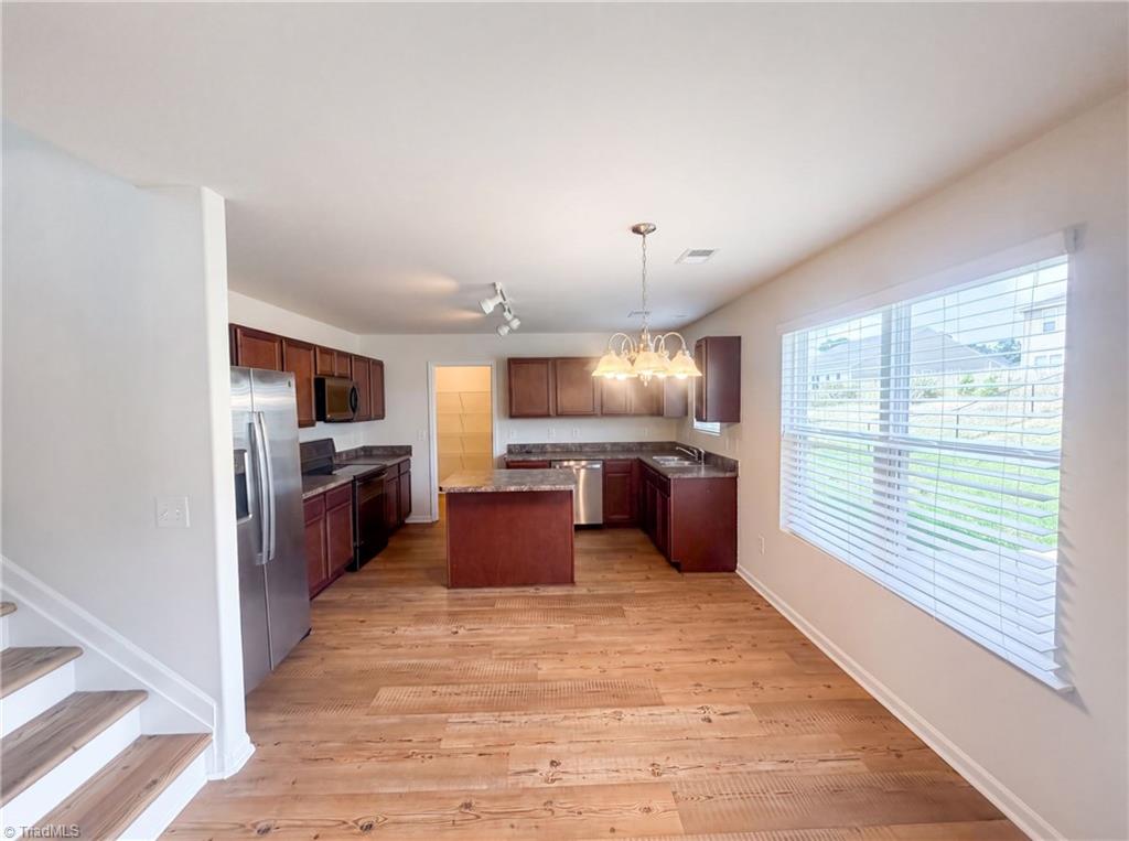 1134 Aster Way Property Photo 2