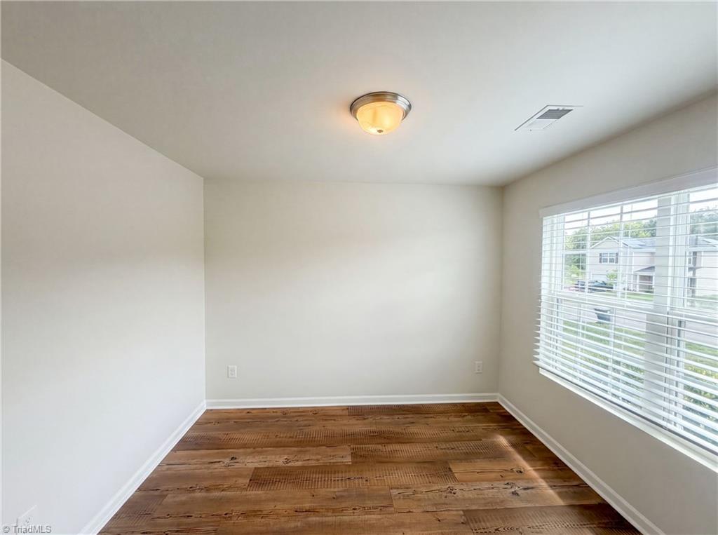 1134 Aster Way Property Photo 4