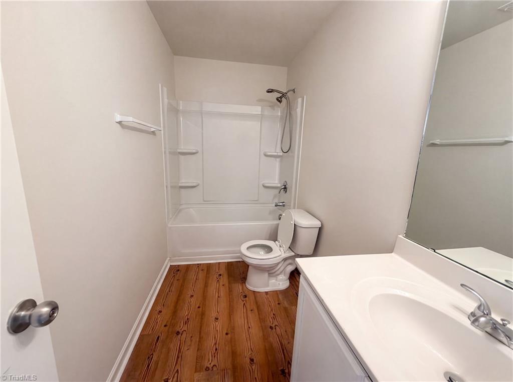 1134 Aster Way Property Photo 9
