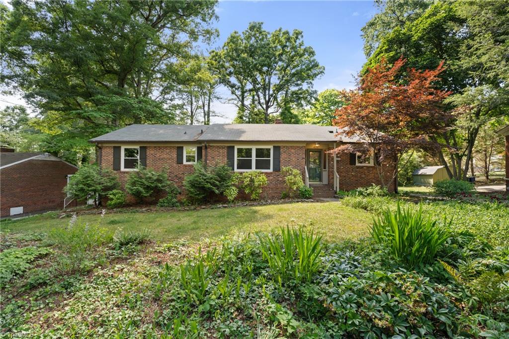 406 S Cliffdale Drive Property Photo 1