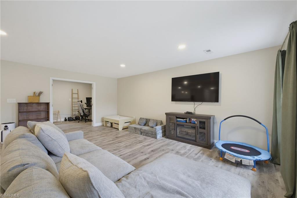 4357 Old Greensboro Road Property Photo 4