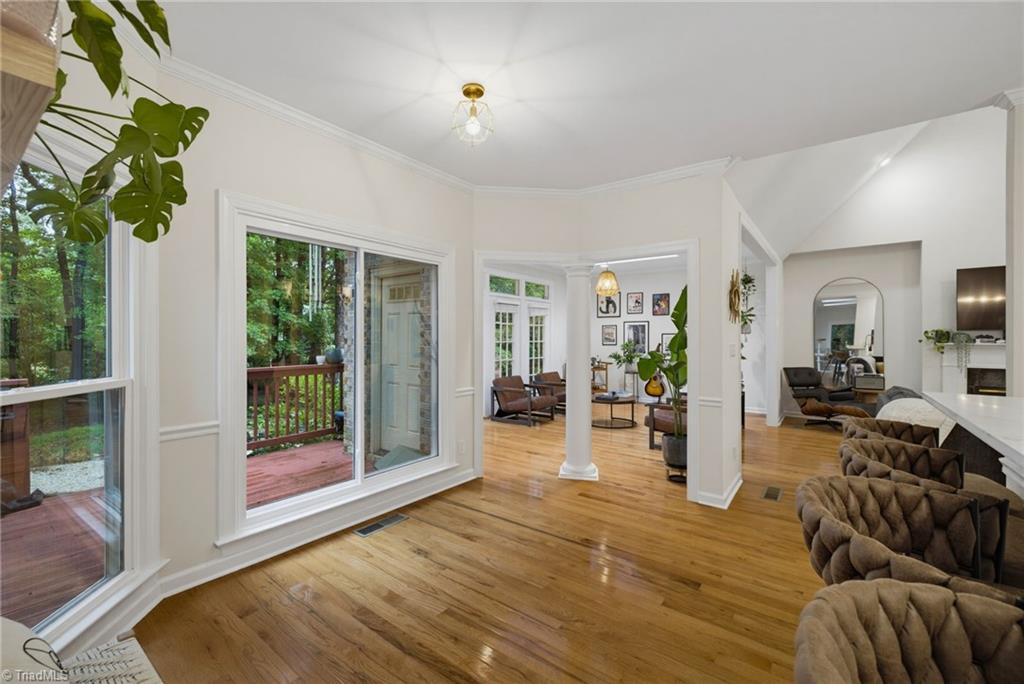 8 Elm Grove Way Property Photo 4
