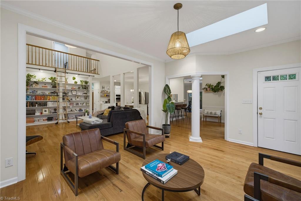 8 Elm Grove Way Property Photo 18