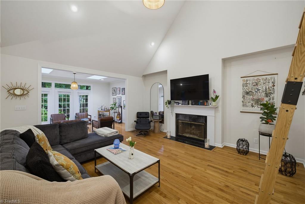 8 Elm Grove Way Property Photo 20