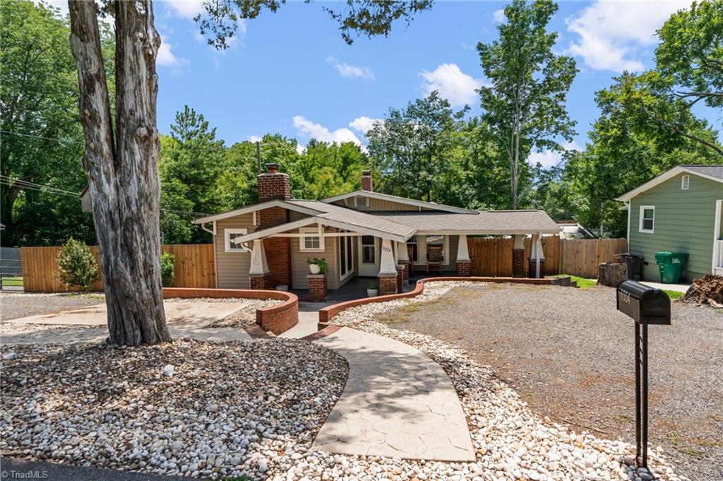 1004 Nathan Hunt Drive Property Photo 2
