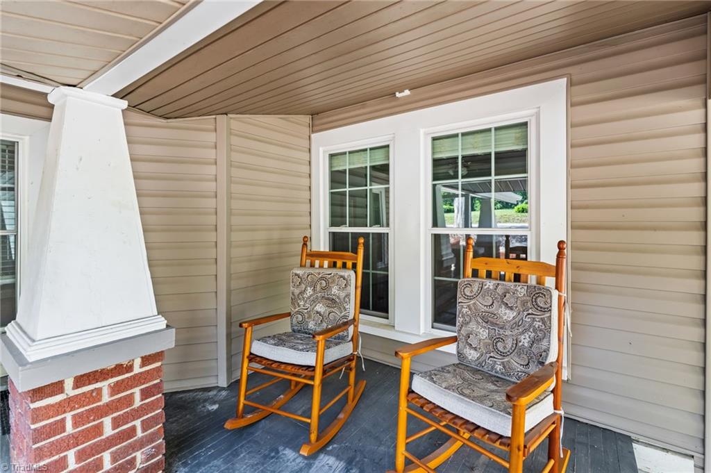 1004 Nathan Hunt Drive Property Photo 7