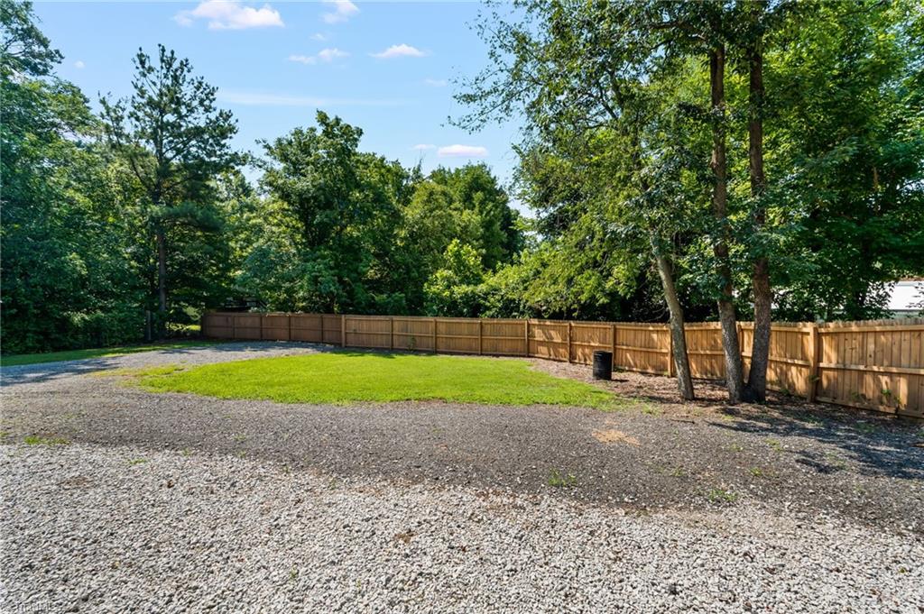 1004 Nathan Hunt Drive Property Photo 25