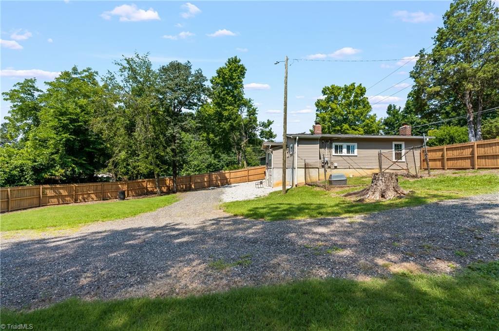 1004 Nathan Hunt Drive Property Photo 26