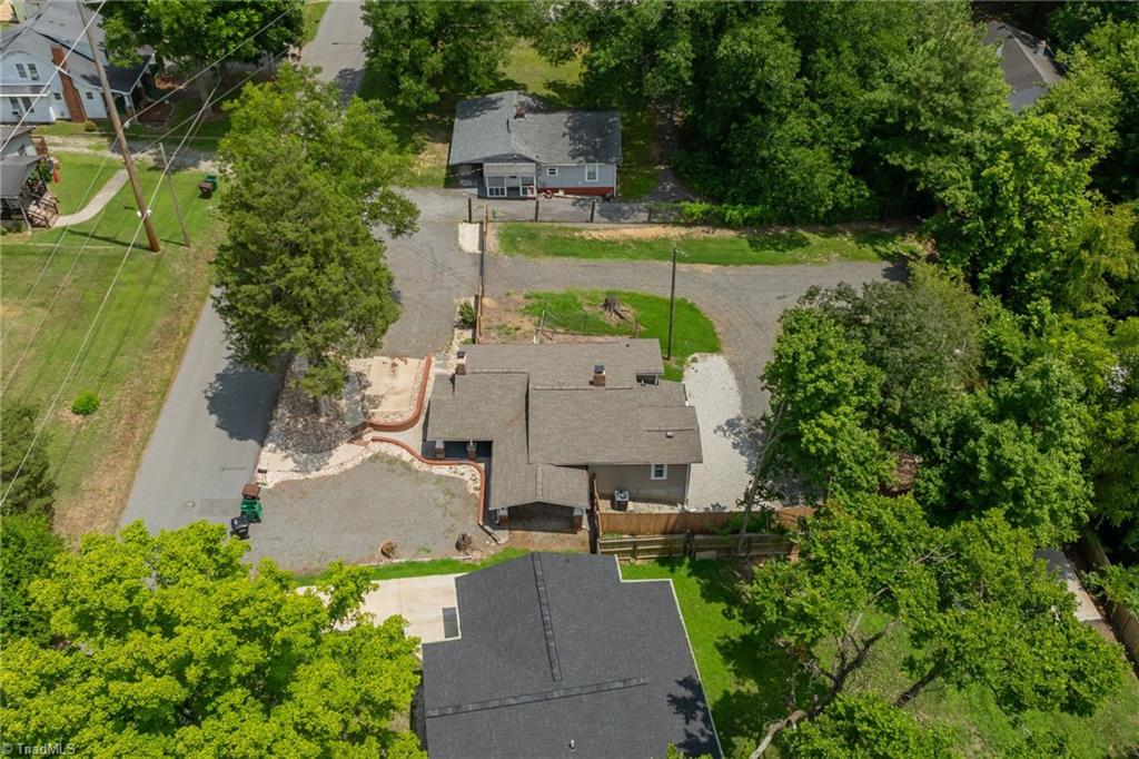 1004 Nathan Hunt Drive Property Photo 33