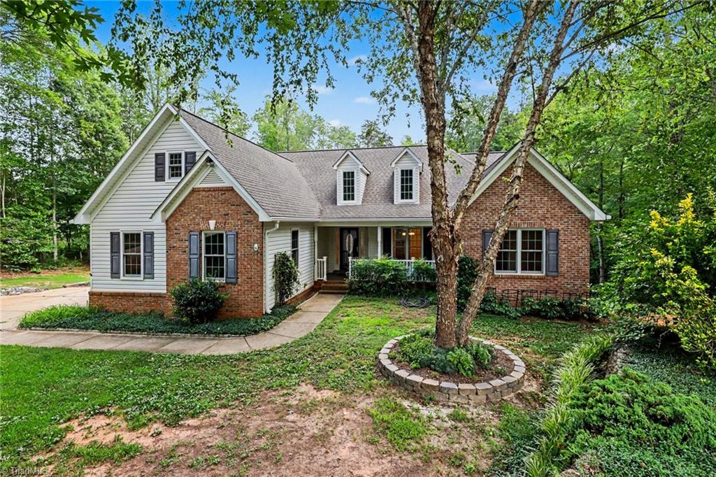 8602 Winding Hill Drive Property Photo 1