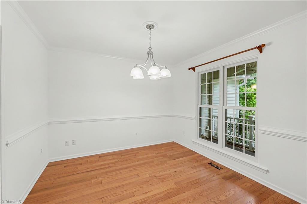 8602 Winding Hill Drive Property Photo 10