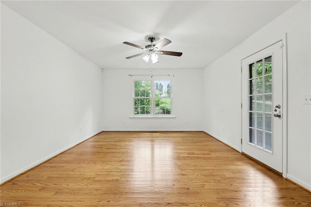 8602 Winding Hill Drive Property Photo 26