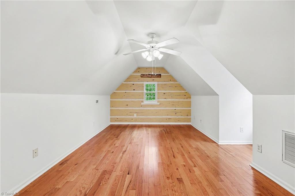 8602 Winding Hill Drive Property Photo 28