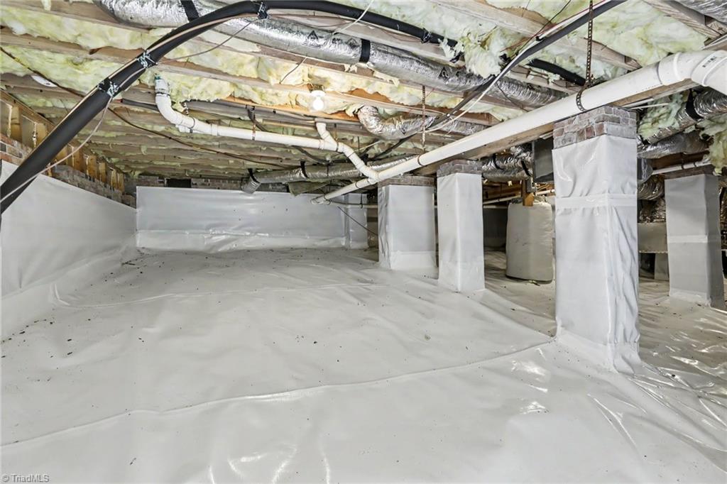 8602 Winding Hill Drive Property Photo 33