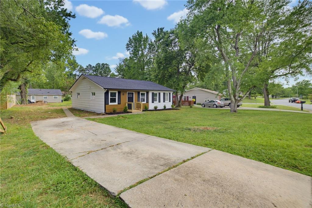 517 Munster Avenue Property Photo 2
