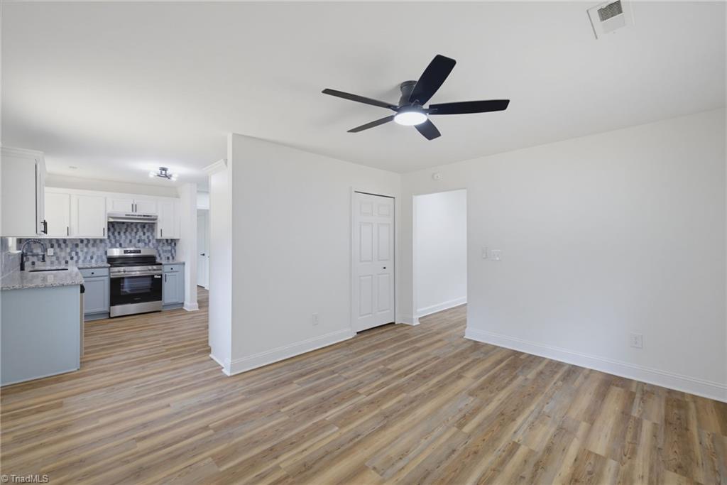 517 Munster Avenue Property Photo 10