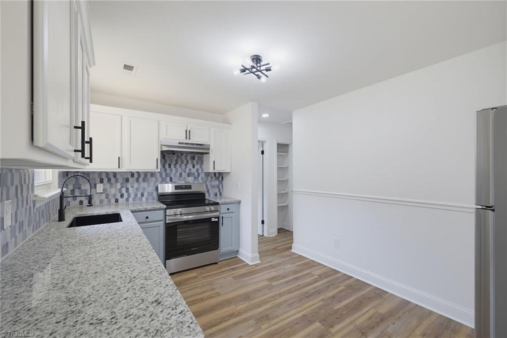 517 Munster Avenue Property Photo 11