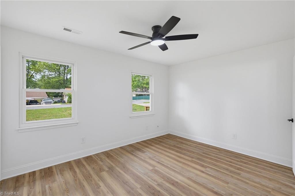 517 Munster Avenue Property Photo 17