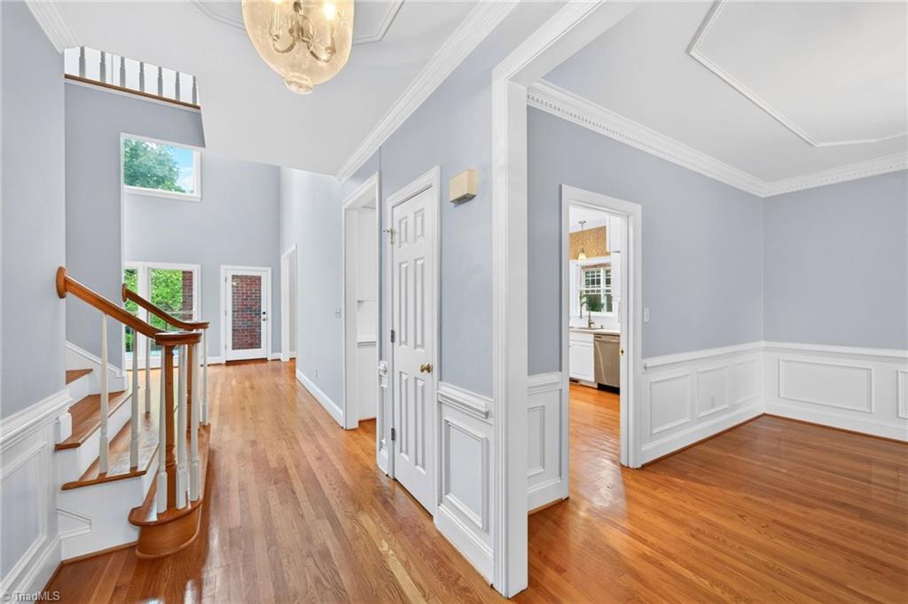 14 Checkerberry Square Property Photo 4