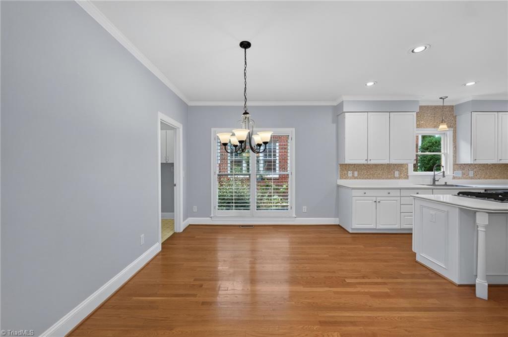 14 Checkerberry Square Property Photo 15