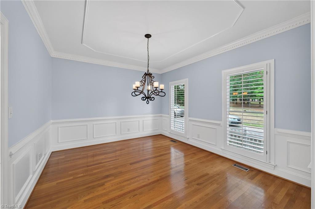 14 Checkerberry Square Property Photo 17