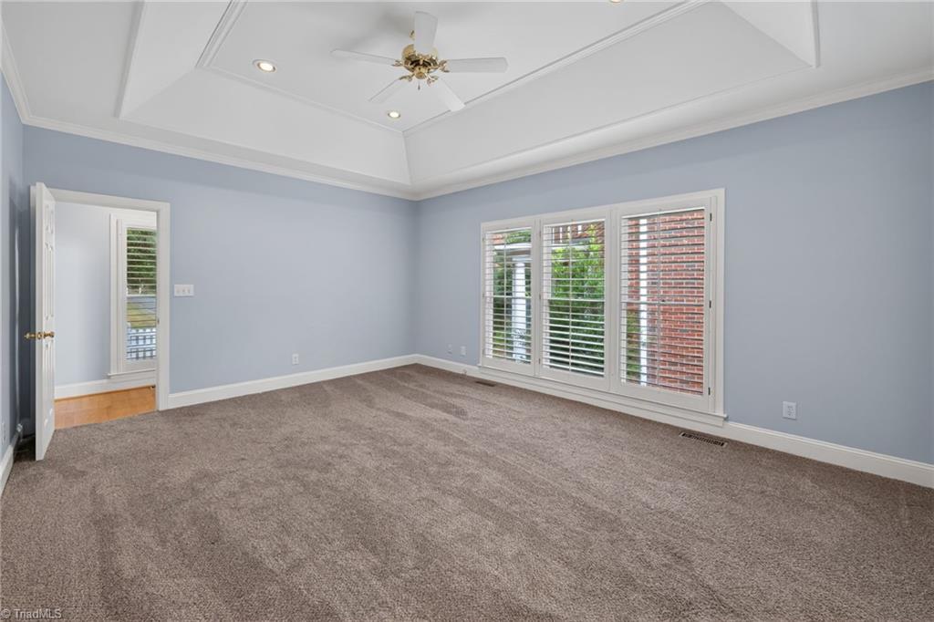 14 Checkerberry Square Property Photo 19