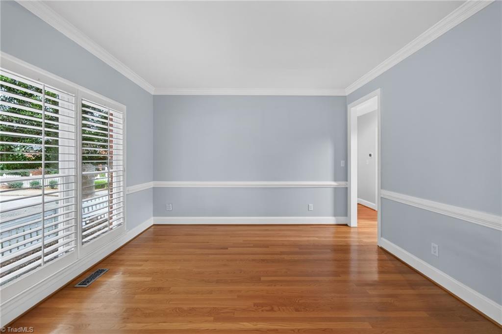 14 Checkerberry Square Property Photo 24