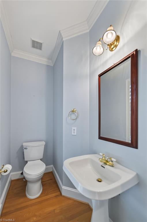 14 Checkerberry Square Property Photo 28