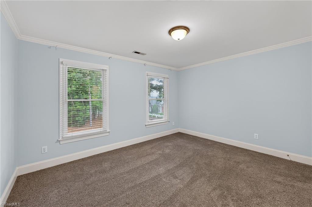 14 Checkerberry Square Property Photo 32