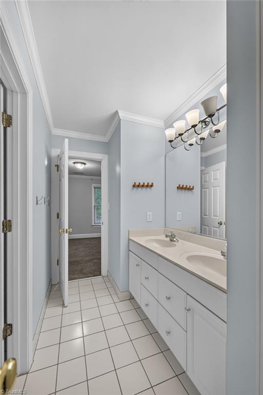 14 Checkerberry Square Property Photo 33