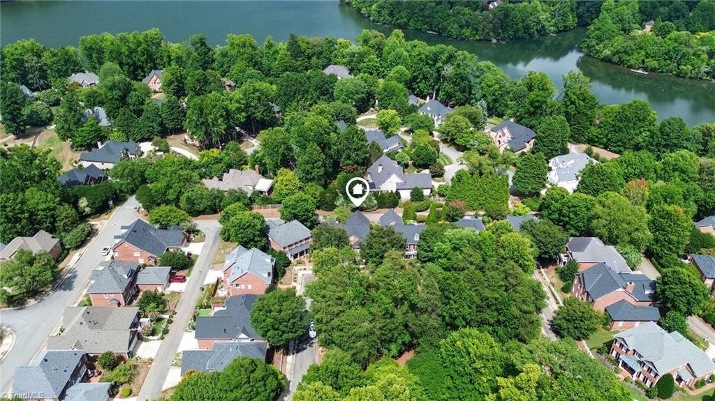 14 Checkerberry Square Property Photo 44