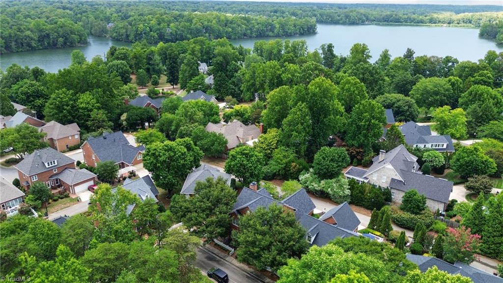 14 Checkerberry Square Property Photo 48