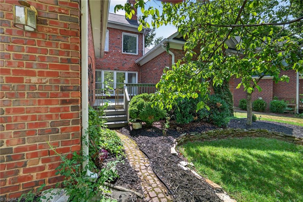 14 Checkerberry Square Property Photo 49