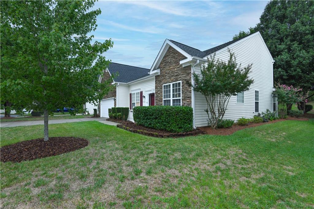 4120 Pepperbush Drive Property Photo 2