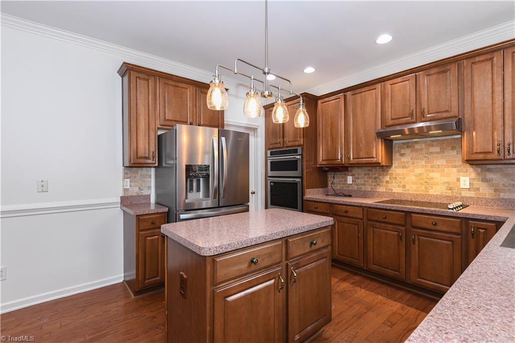 4120 Pepperbush Drive Property Photo 8