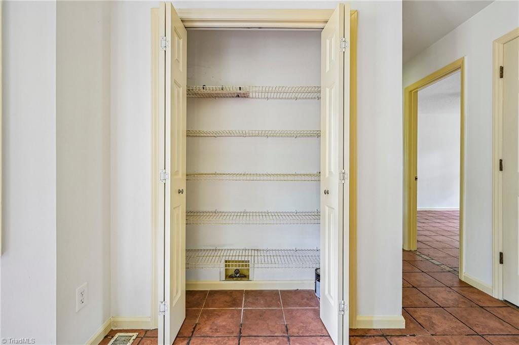 520 E Ohio Avenue Property Photo 17