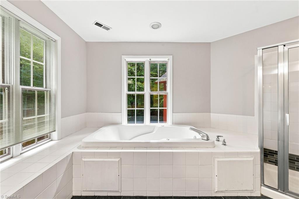 8206 Crows Nest Lane Property Photo 17