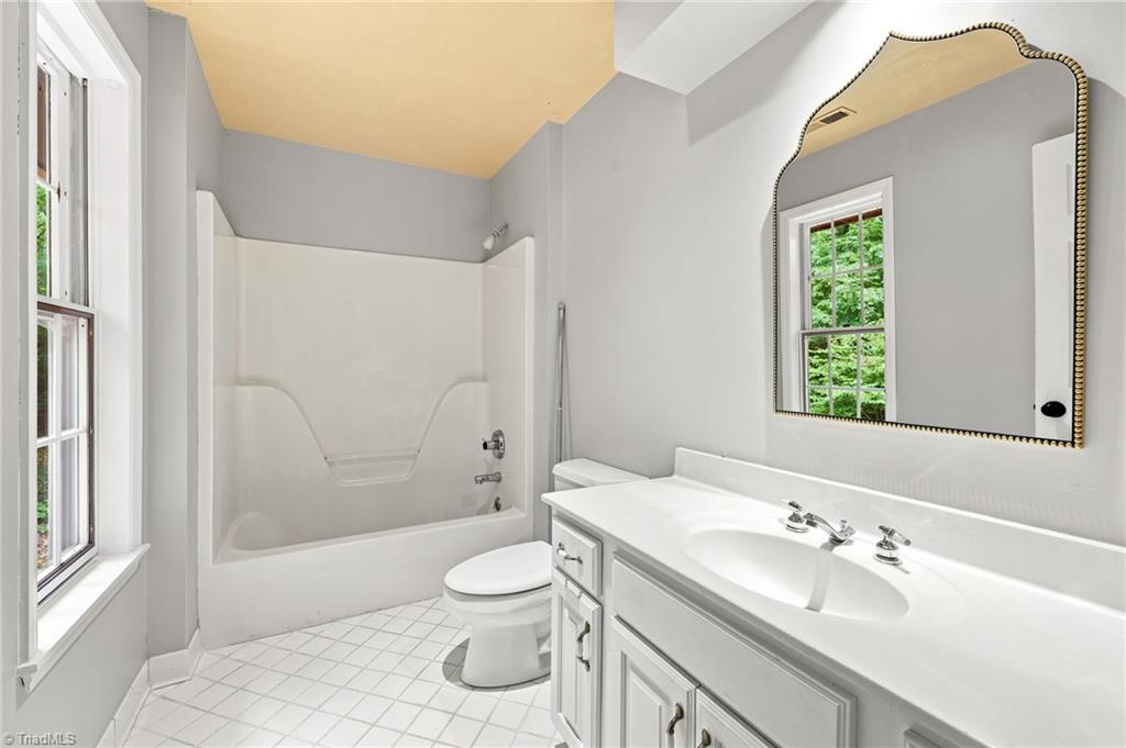 8206 Crows Nest Lane Property Photo 19