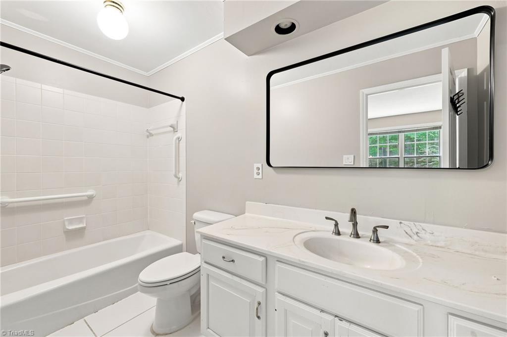 8206 Crows Nest Lane Property Photo 20