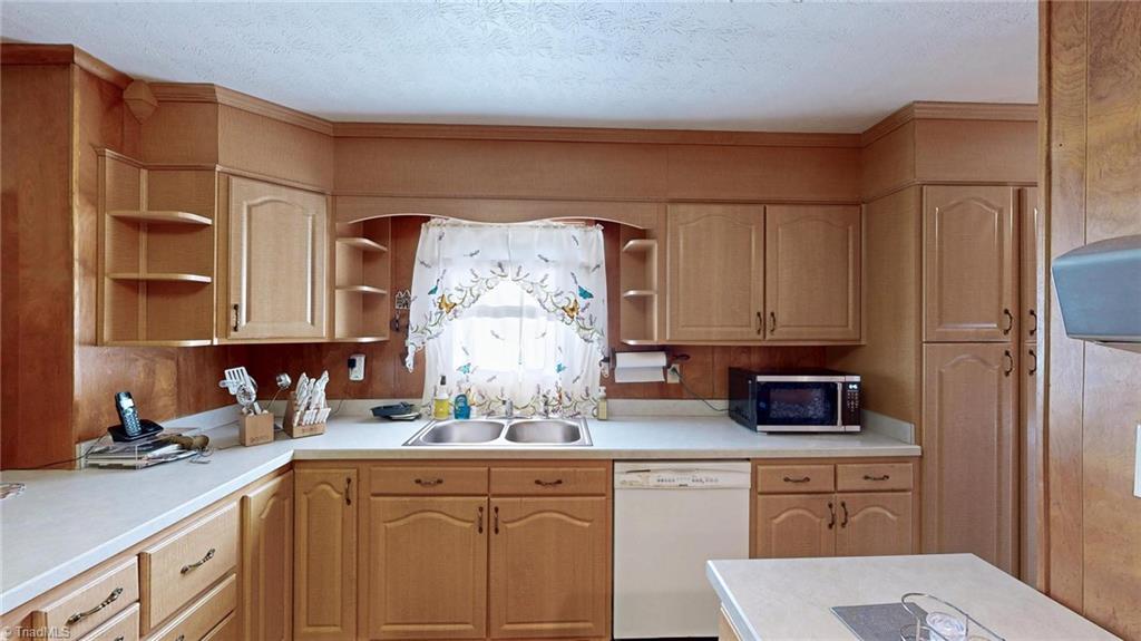 5386 Braxton Craven Road Property Photo 15