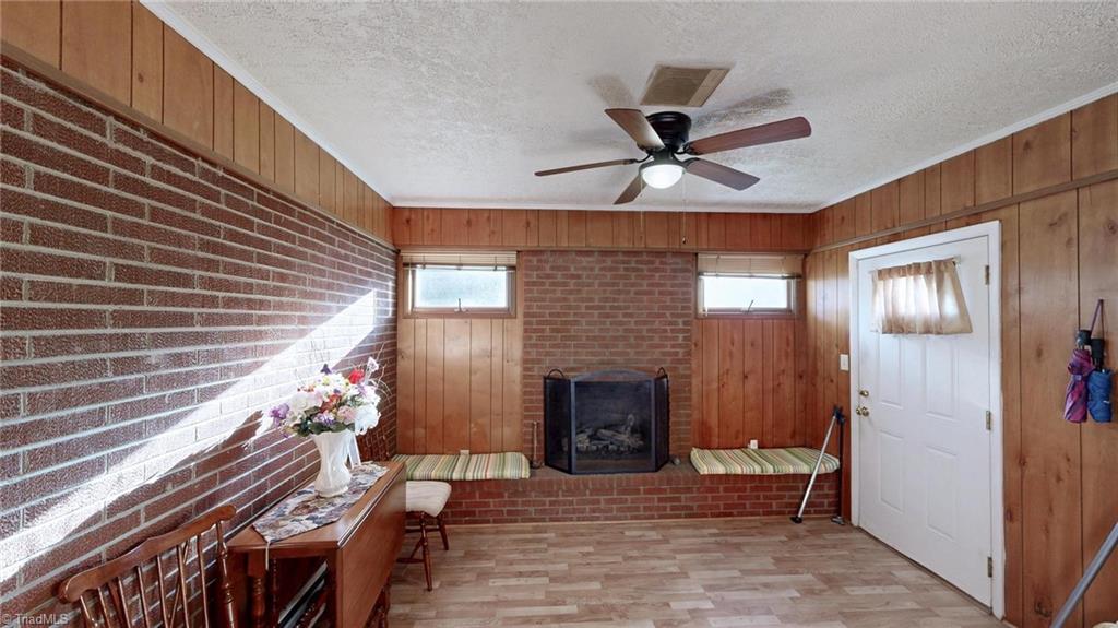 5386 Braxton Craven Road Property Photo 23